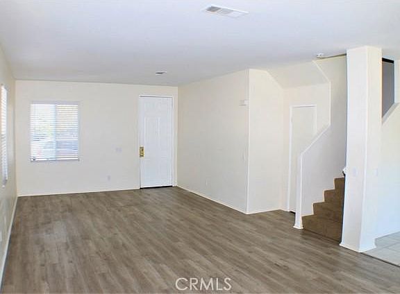 2nd image of 3272 Blossom Dr