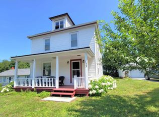 133 Pleasant St, Mahone Bay, NS B0J2E0