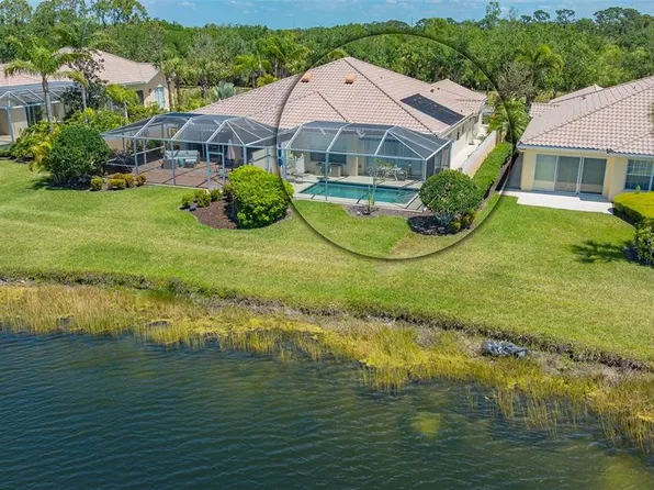 7664 Camminare Dr, Sarasota, FL 34238