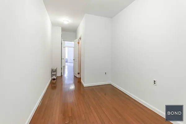 Rented by Bond New York | media 29