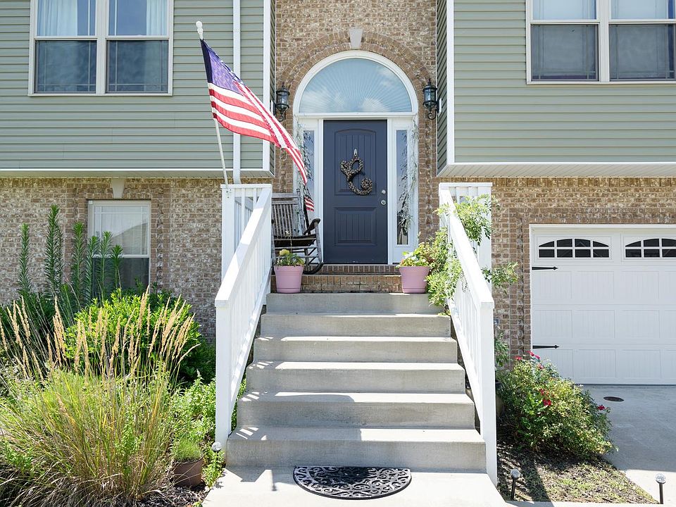 1st image of 1140 Henry Place Blvd