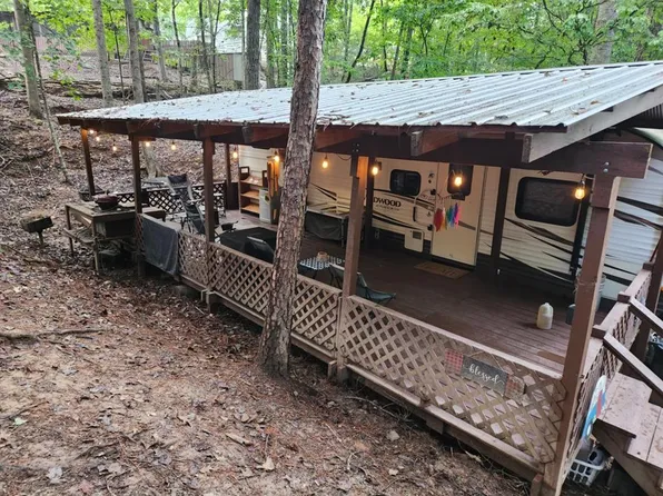 72 27th St, Ellijay, GA 30540