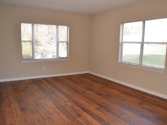 3rd image of 312 Club Pkwy
