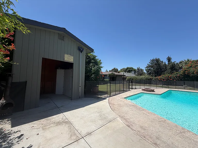 7000 Hooper Ave — Photo 25