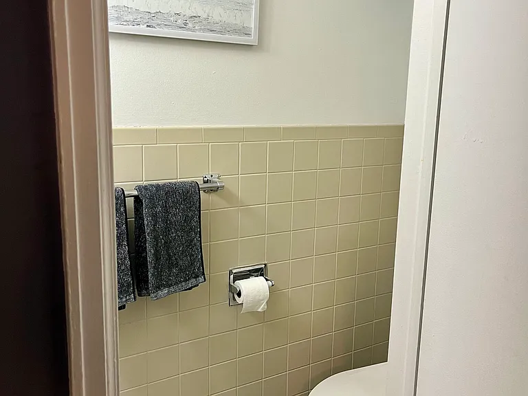 1/2 Bath