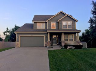 1013 Kathys Ct, Baldwin City, KS 66006