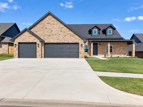 11609 NW 102nd St, Yukon, OK 73099