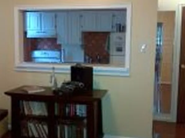 2738 East 19th Street image 1 of 5