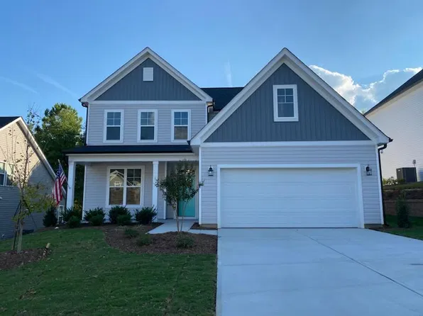 812 Logan Meadow Ct, Fuquay Varina, NC 27526