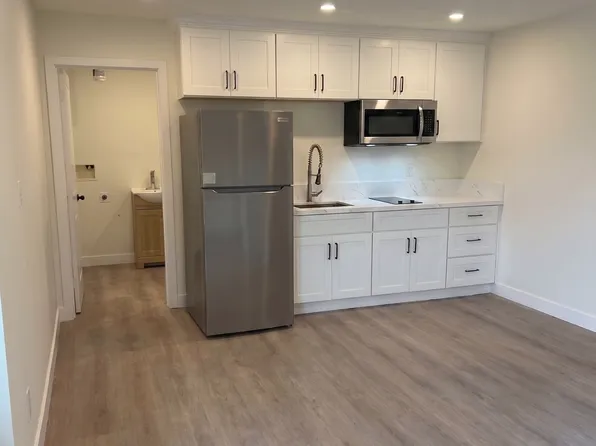 203 N Royal Pl #1, Anaheim, CA 92806