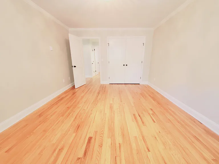409 Glenbrook Rd #F — Photo 5