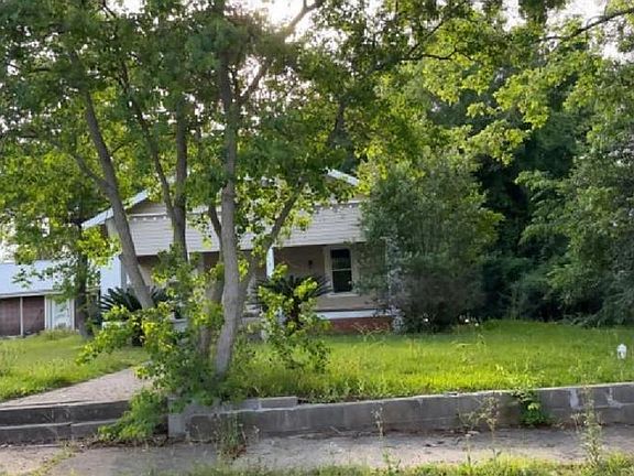 3rd image of 519 Auburn Ave
