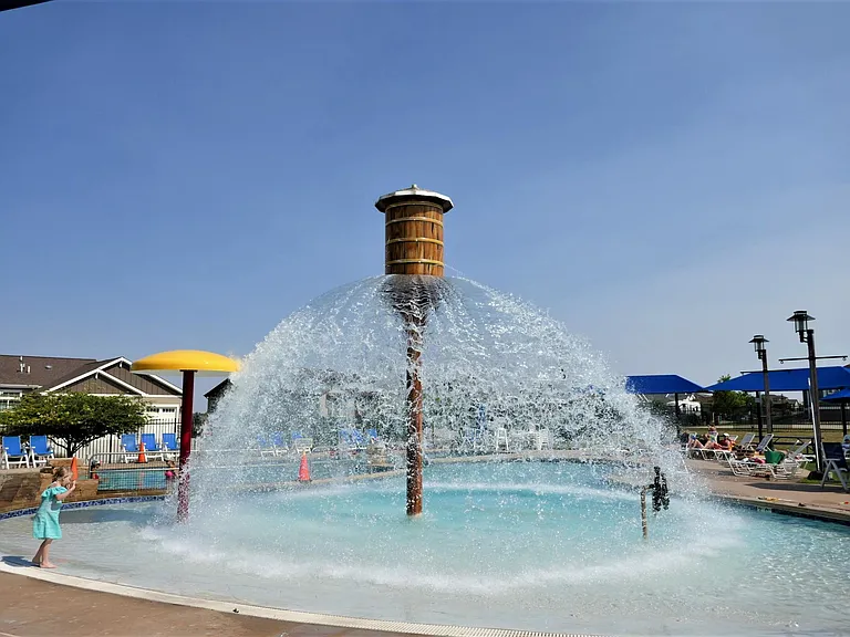 Highland Meadows Swimming Pool - 10 Minute Walk
