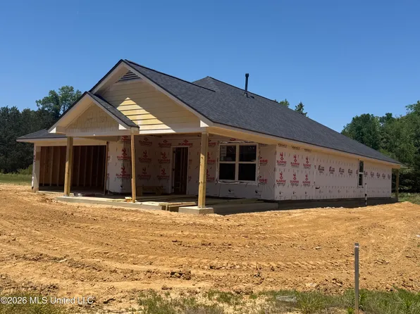 8894 Jackson Ln, Olive Branch, MS 38654