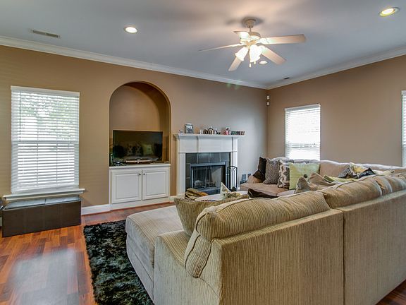 4th image of 4316 Summercrest Blvd APT 601