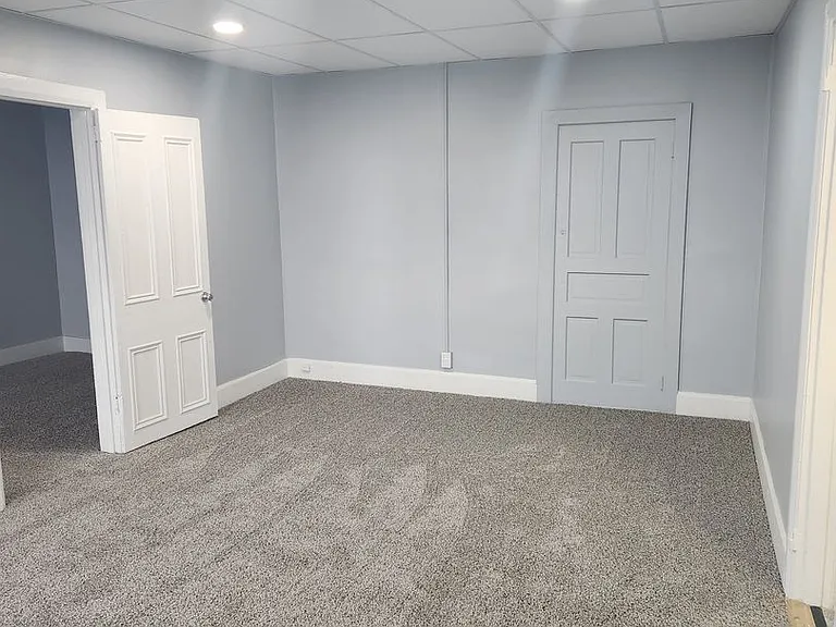 110-118 E Center St — Photo 13