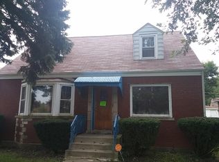 302 W 145th St, Riverdale, IL