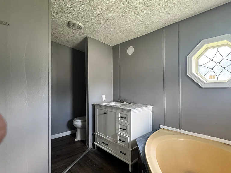 1003 Pleasantdale Cir — Photo 11