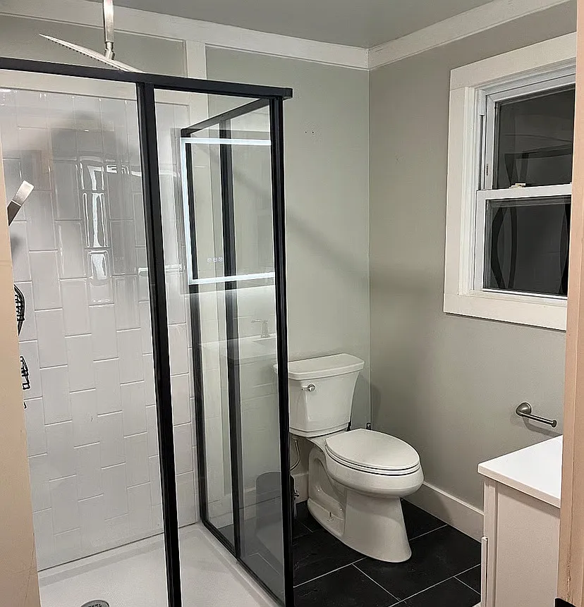 2 bed, 726 sqft, $2,000 — Photo 3
