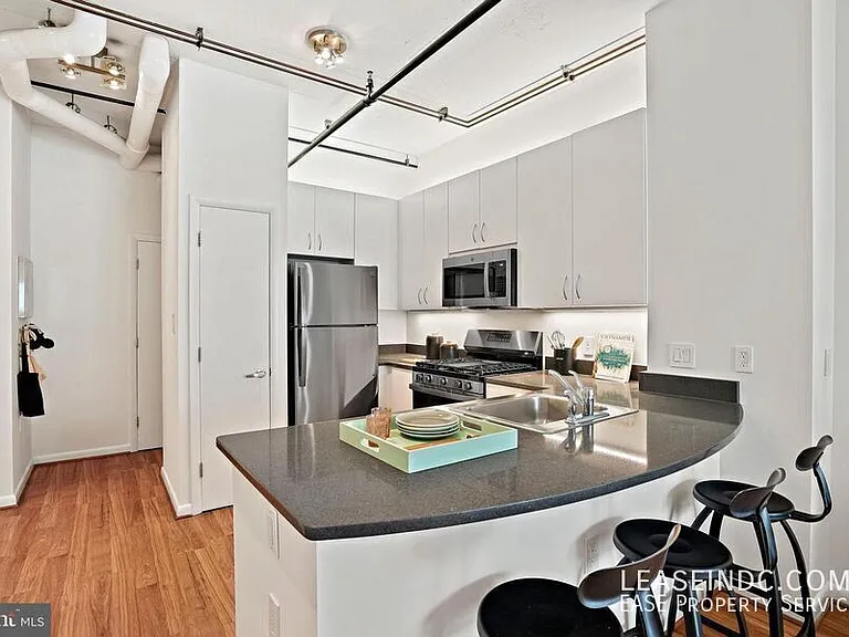 1300 N St NW #106 — Photo 6