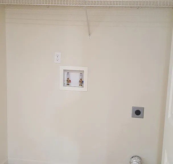 925 Meadows Ave #A — Photo 4