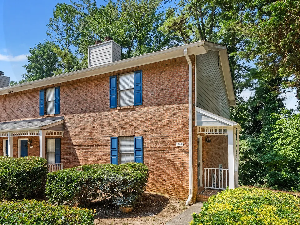 3237 Highpoint Ct