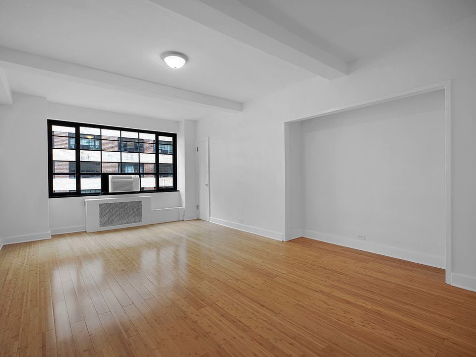 1st image of 310 E 44th St APT 816
