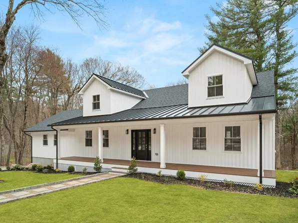 61 Meadowbrook Rd, Carlisle, MA 01741
