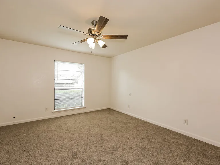 2117 Blue Ridge Trl — Photo 10