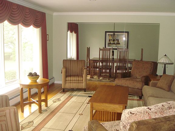 3rd image of 13626 Deerpath Dr