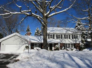 104 Lake Lea Rd, Rochester, NY 14617