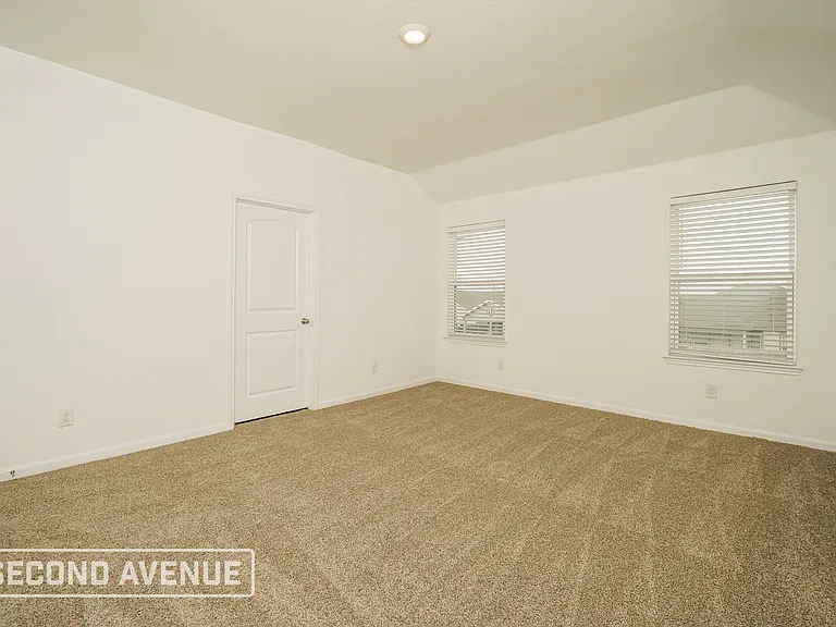 3027 Jackson Smt — Photo 10