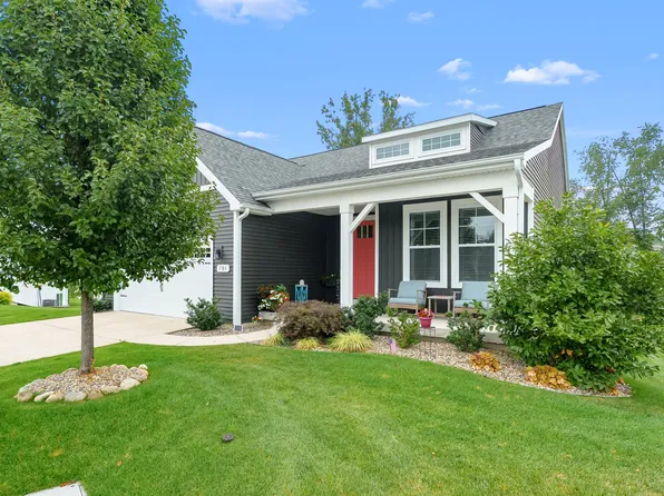 701 Janelle Ct, Portage, MI 49024