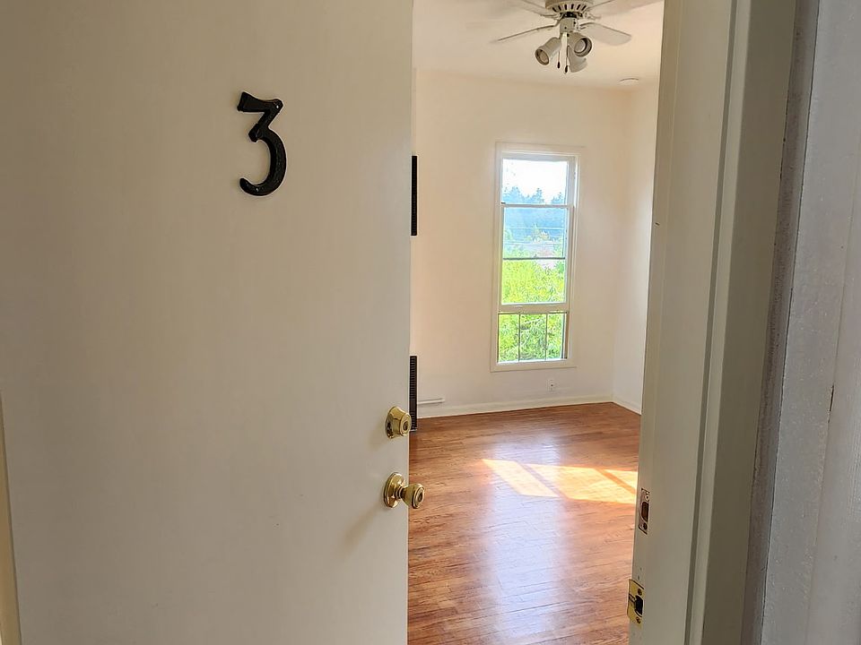 1st image of 3703 S 7th St #3