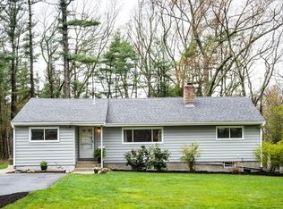 20 Hilltop Dr, Bedford, MA 01730
