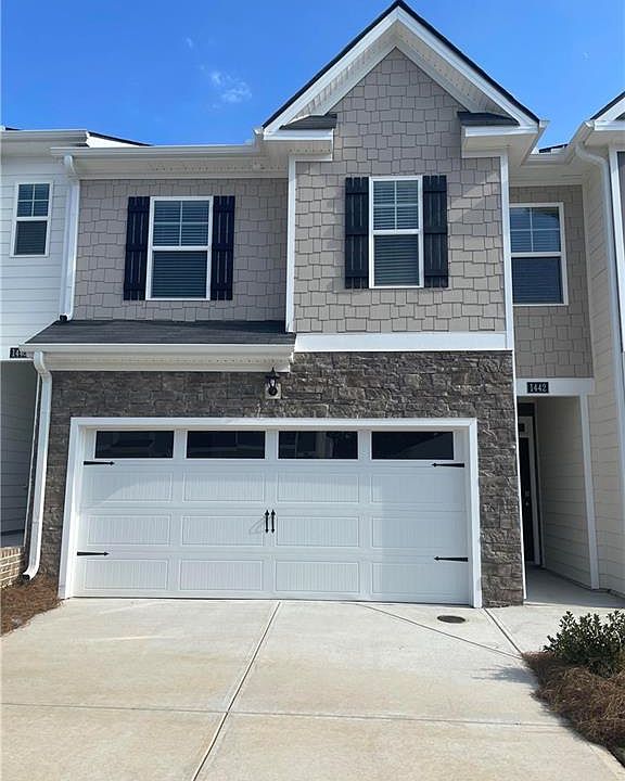 1st image of 1560 Gray Branch Dr #105