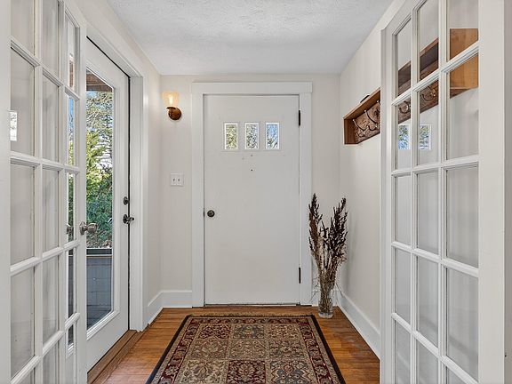 4th image of 70 Oliver Street