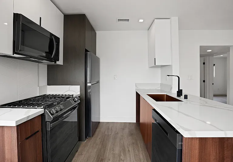 701 N Hill Pl #2 — Photo 8