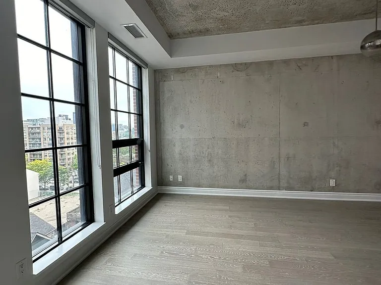 608 Richmond St W #609 — Photo 12