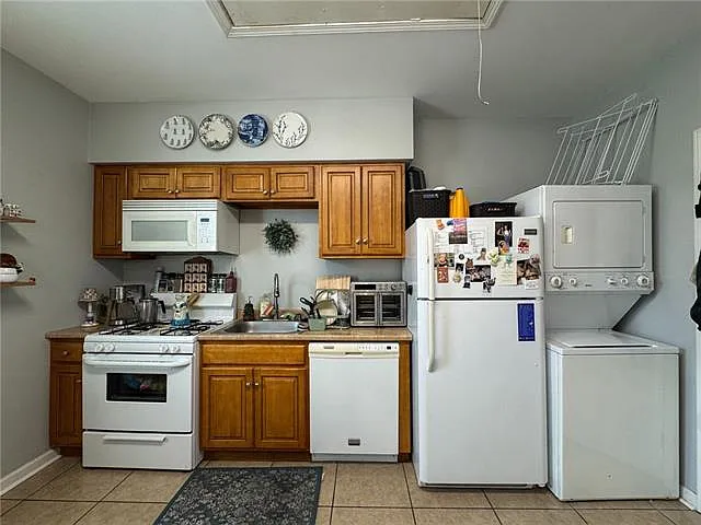 526 S Saint Patrick St #A — Photo 8