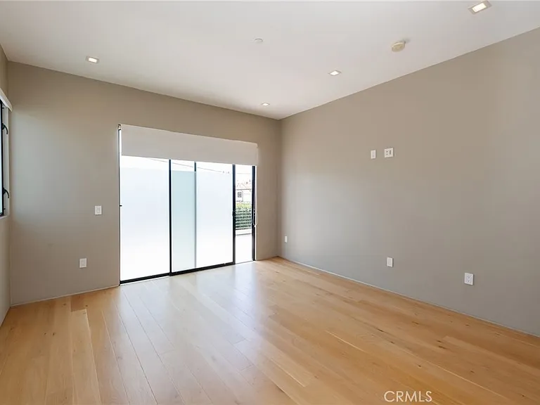 1643 S Carmelina Ave — Photo 27