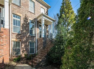 157 Alderwood Hl #157, Atlanta, GA 30328
