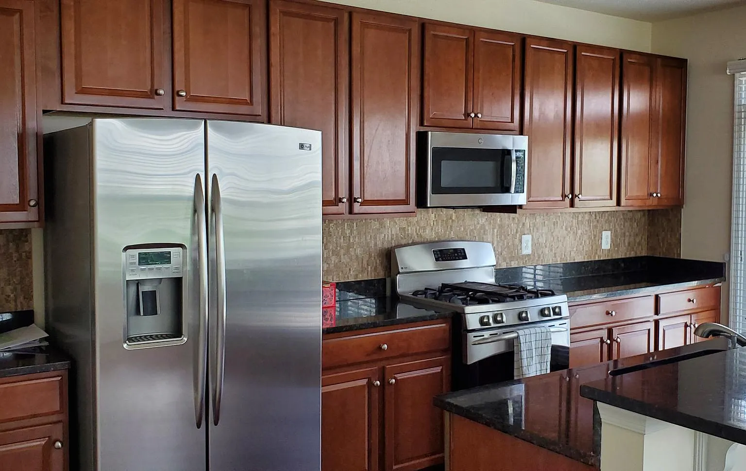 3 bed, 4.0 bath, 1724 sqft, $3,150 — Photo 4