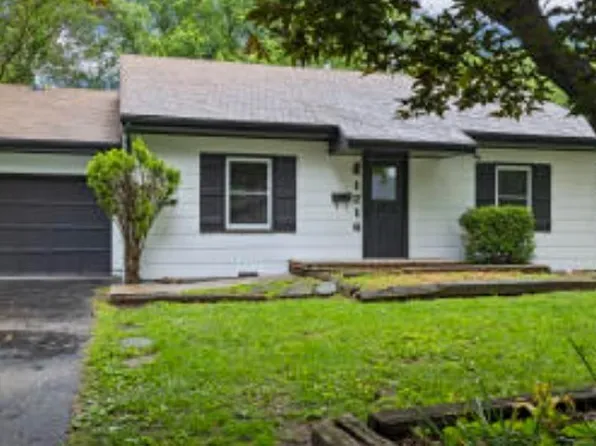 1216 S Willow Ln, Springfield, MO 65804