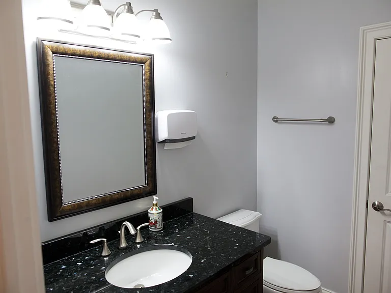 2211 Maple Hill Ct — Photo 7