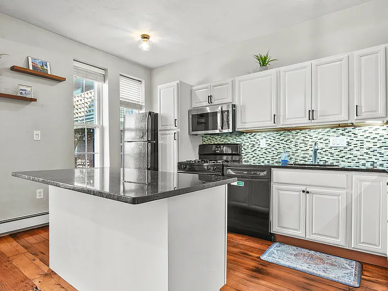 60 Beacon St #2 — Photo 6