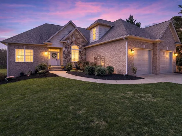 9676 Pecan Springs Cir, Chattanooga, TN 37421