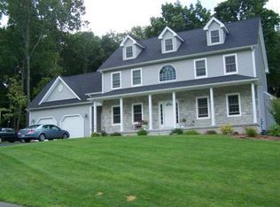 5 Patriot Ridge Ln, Wilbraham, MA 01095