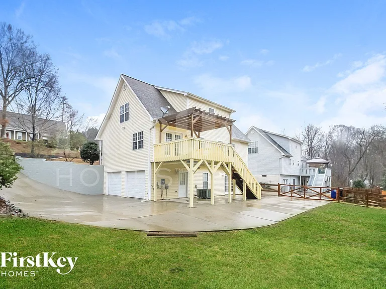 4025 Lofter Ct — Photo 15
