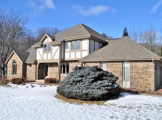 S48W23460 Merlin Ln, Waukesha, WI 53189